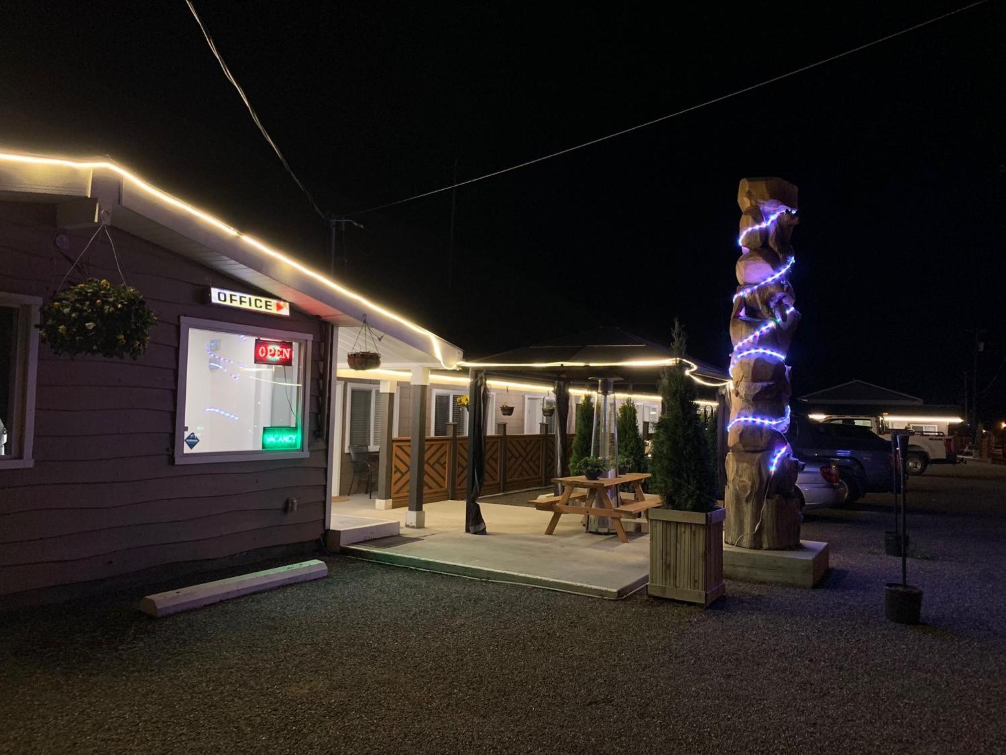 Sunset Motel Cache Creek Bagian luar foto